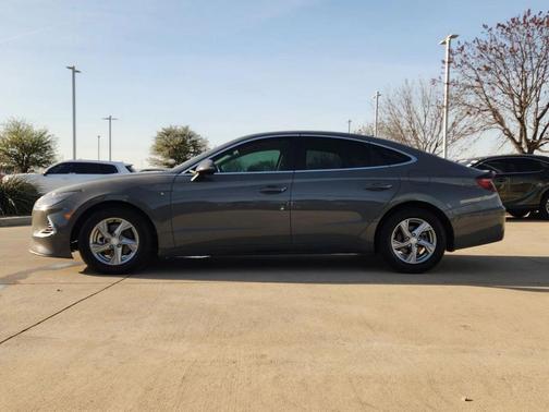 2023 Hyundai SONATA SE