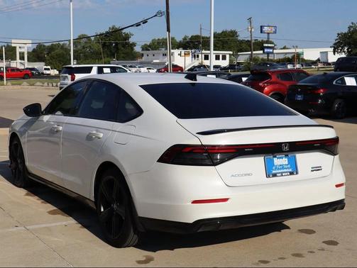 2024 Honda Accord Hybrid Base