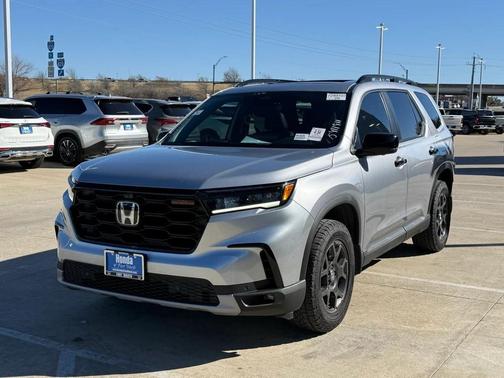 2025 Honda Pilot TrailSport