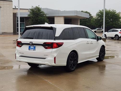 Platinum White Pearl 2025 Honda Odyssey Sport-L