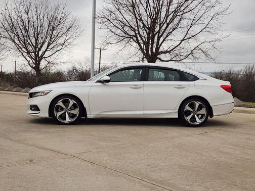 2018 Honda Accord Touring 2.0T