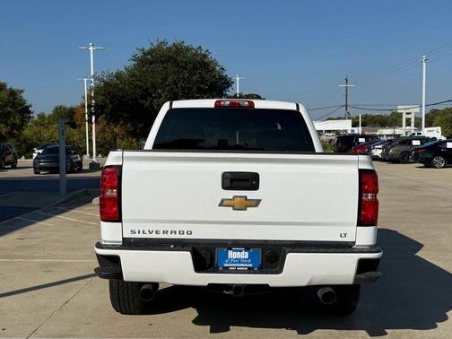 2018 Chevrolet Silverado 1500 2LT