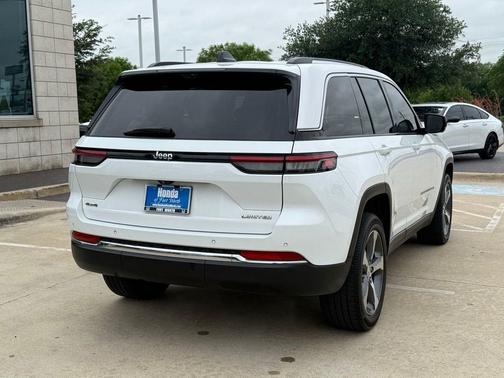 Bright White 2023 Jeep Grand Cherokee Limited