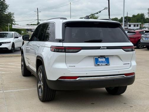 Bright White 2023 Jeep Grand Cherokee Limited