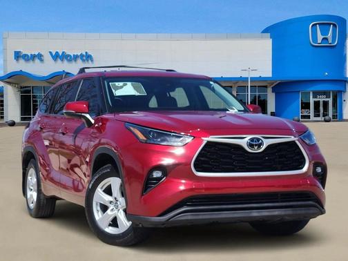 2024 Toyota Highlander LE