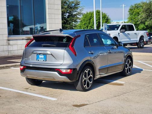 Steel Gray 2023 Kia Niro Touring
