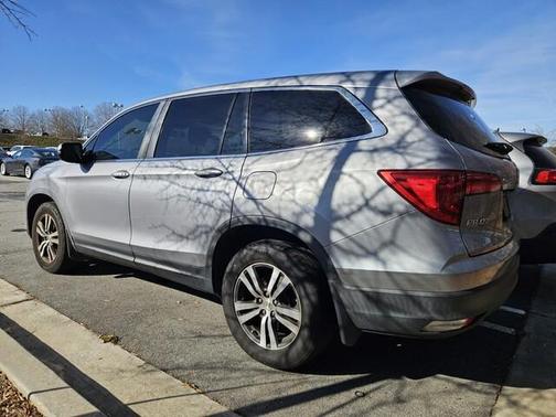 2017 Honda Pilot EX