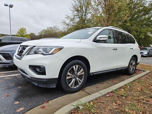 2019 Nissan Pathfinder SL