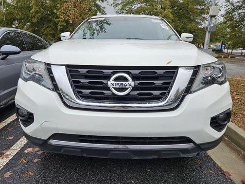2019 Nissan Pathfinder SL