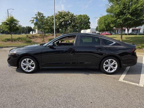 Crystal Black Pearl 2025 Honda Accord LX