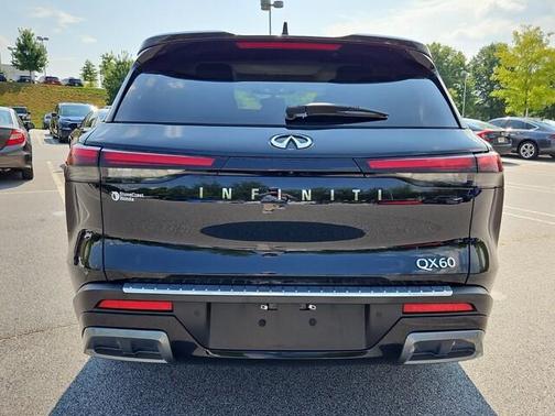 2022 INFINITI QX60 Luxe