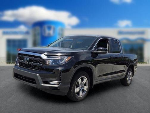 Crystal Black Pearl 2025 Honda Ridgeline RTL