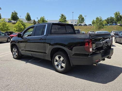 Crystal Black Pearl 2025 Honda Ridgeline RTL