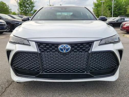 2021 Toyota Avalon Hybrid XSE