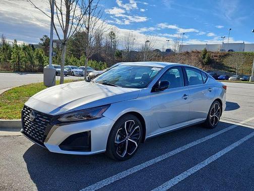 2024 Nissan Altima 2.5 SR