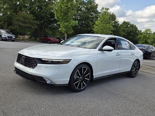 Platinum White Pearl 2026 Honda Accord Hybrid Touring