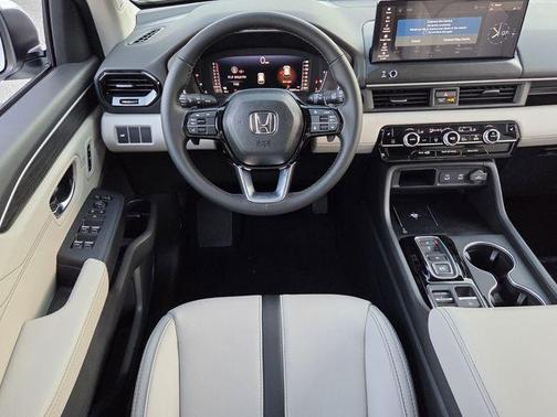 White Diamond Pearl 2026 Honda Pilot Touring