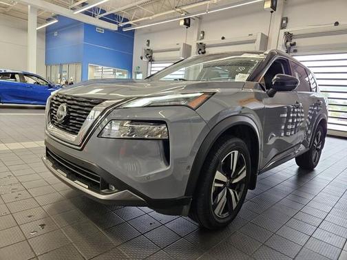 2022 Nissan Rogue SL