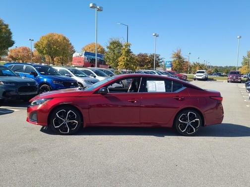 2023 Nissan Altima 2.5 SR