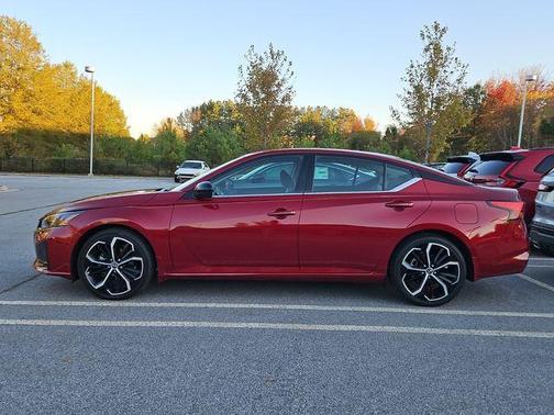 2023 Nissan Altima 2.5 SR