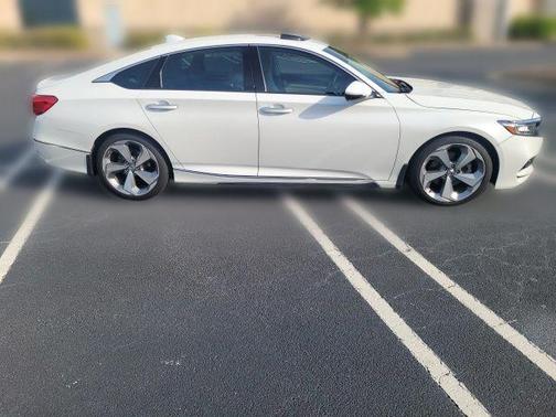 White 2020 Honda Accord Touring 2.0T
