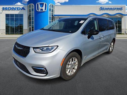 2024 Chrysler Pacifica Touring-L