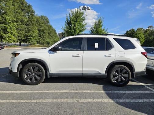 2023 Honda Pilot Sport