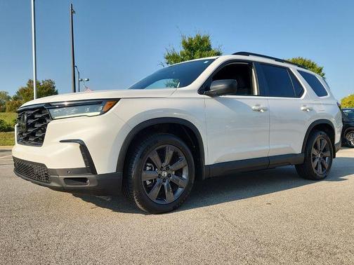 2023 Honda Pilot Sport