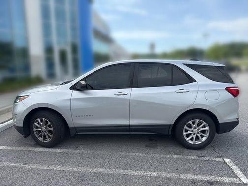 Silver Ice Metallic 2020 Chevrolet Equinox LS