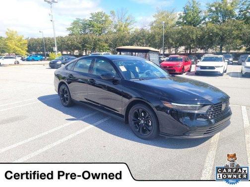 Crystal Black Pearl 2025 Honda Accord SE