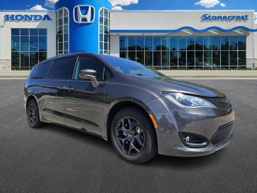 2019 Chrysler Pacifica Touring-L