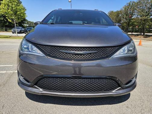 2019 Chrysler Pacifica Touring-L