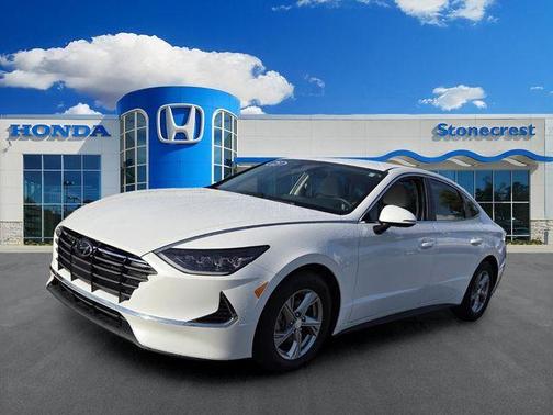 White 2023 Hyundai SONATA SE