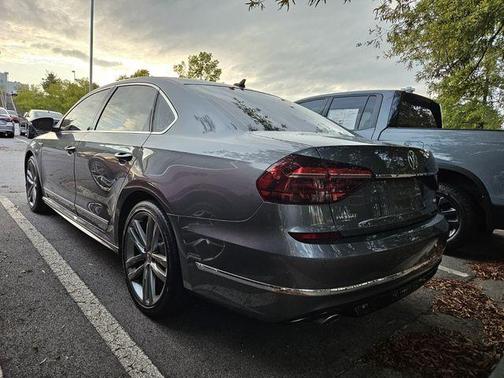 2019 Volkswagen Passat 2.0T SE R-Line