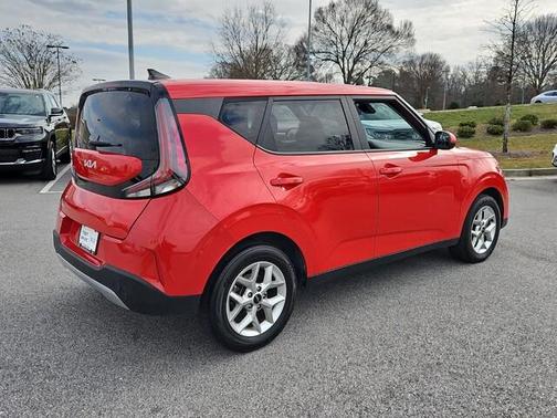 2024 Kia Soul LX
