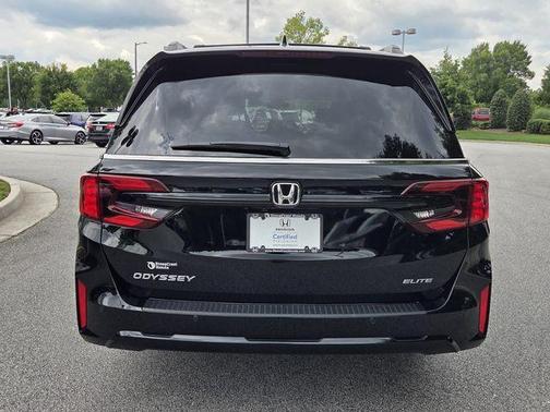 Crystal Black Pearl 2026 Honda Odyssey Elite