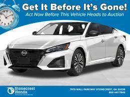 Glacier White 2025 Nissan Altima SV