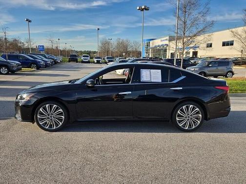 2023 Nissan Altima 2.5 SL