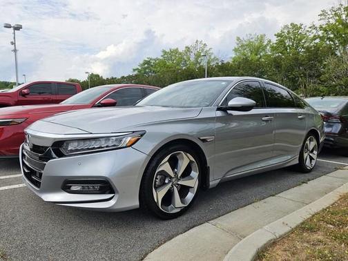 2019 Honda Accord Touring 2.0T