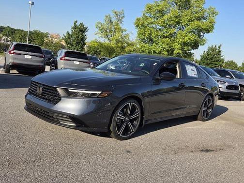 Meteorite Gray Metallic 2026 Honda Accord SE