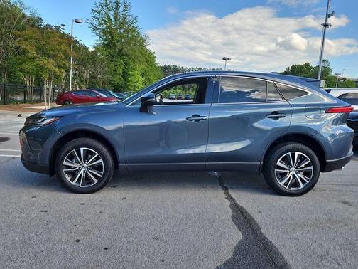 2024 Toyota Venza LE