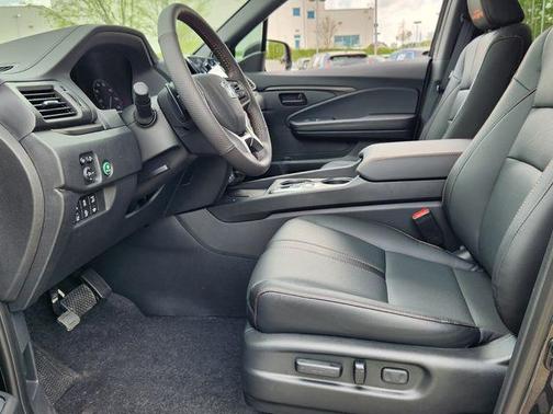 2025 Honda Ridgeline TrailSport+