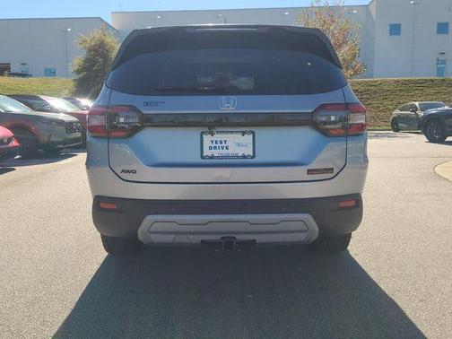 2025 Honda Pilot TrailSport