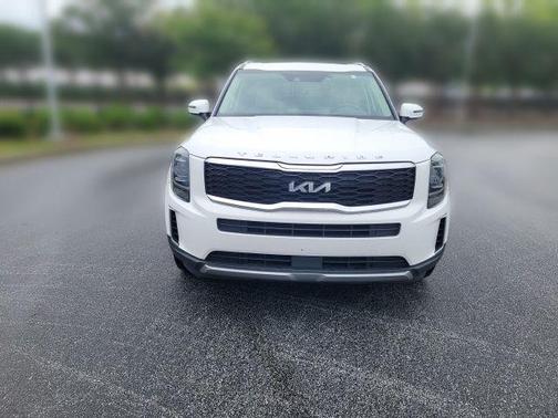 Glacial White Pearl 2022 Kia Telluride S