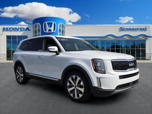 Glacial White Pearl 2022 Kia Telluride S