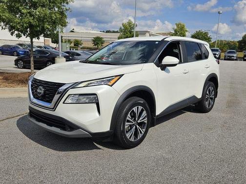 White 2023 Nissan Rogue SV