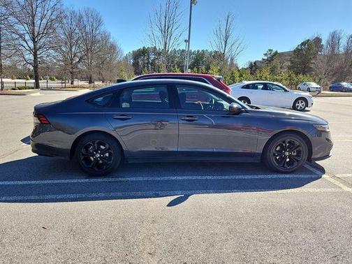 Meteorite Gray Metallic 2025 Honda Accord SE