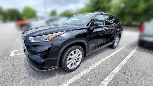 Midnight Black Metallic 2020 Toyota Highlander Limited