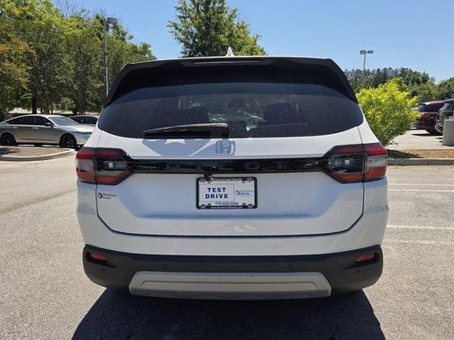 Platinum White 2023 Honda Pilot EX-L 7-Passenger