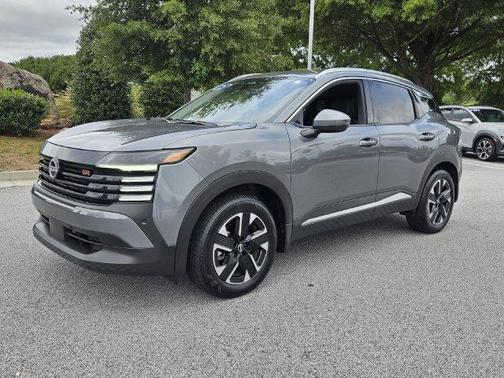 Gun Metallic 2025 Nissan Kicks SR